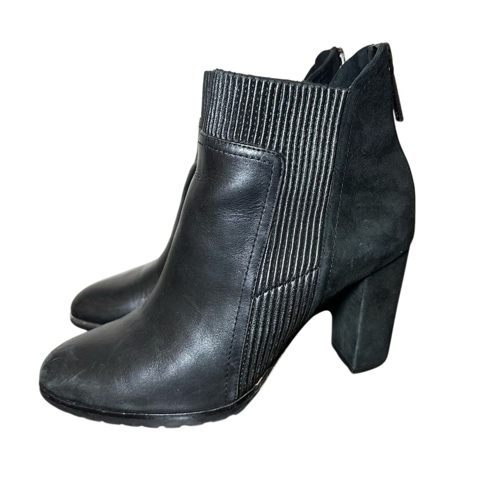 Donald Pliner Hudson Heeled Chelsea Ankle Boot Black Leather Women's 7.5